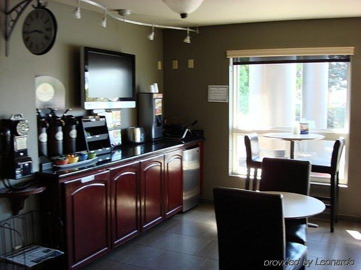 Clackamas Inn And Suites Ресторант снимка