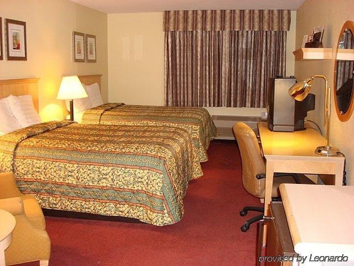 Clackamas Inn And Suites Стая снимка