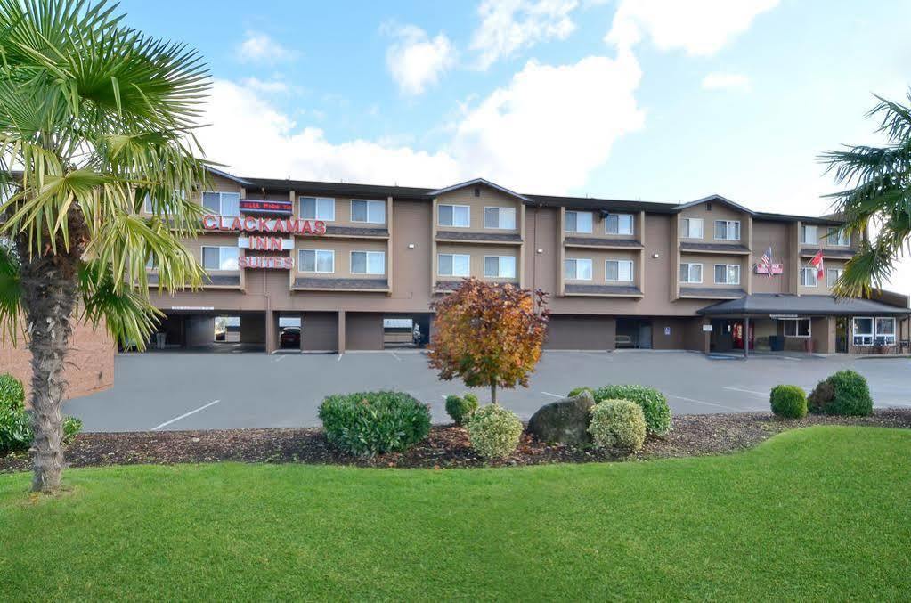 Clackamas Inn And Suites Екстериор снимка